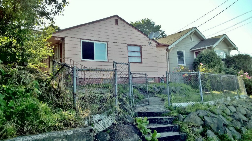 Property Photo:  3029 20th Ave S  WA 98144 