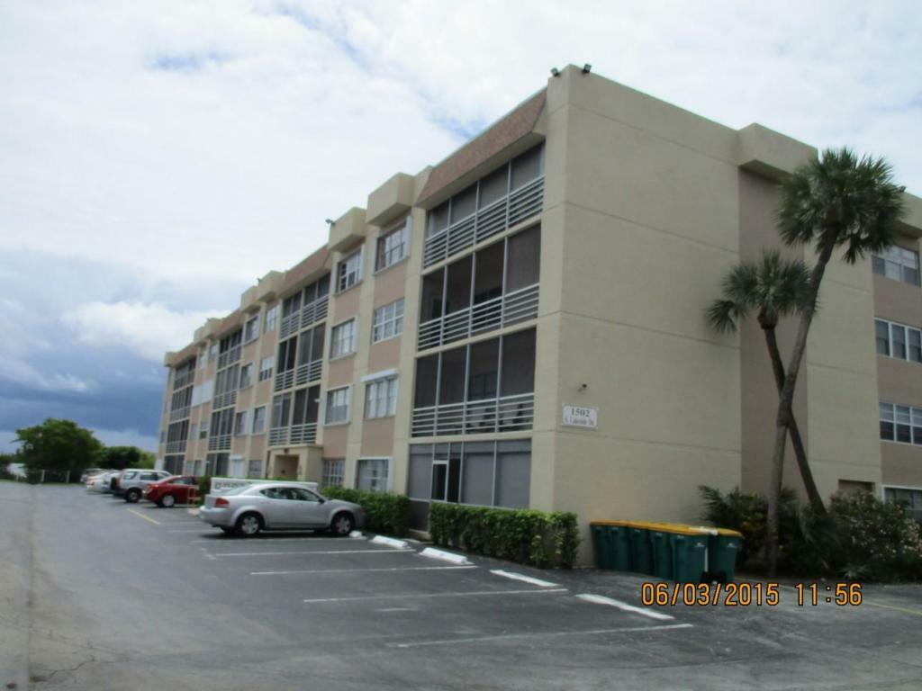 Property Photo:  1502 S Lakeside Drive 409  FL 33460 