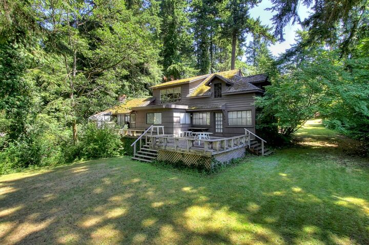 Property Photo:  11908  Nyanza Road SW  WA 98499 