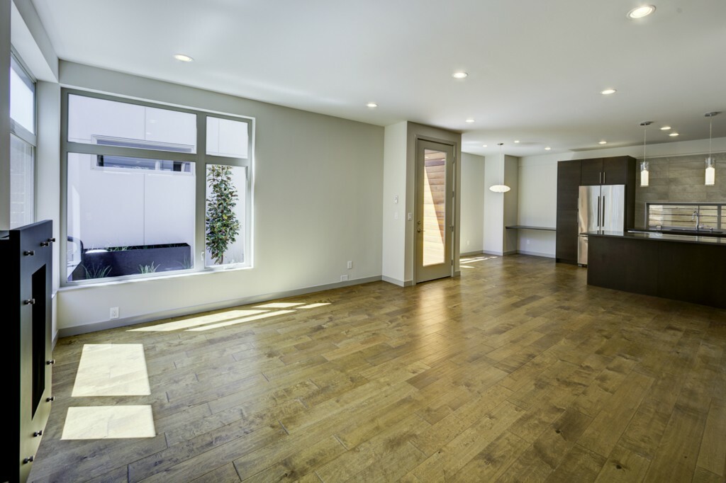 Property Photo: 7930 Densmore Ave N WA 98103