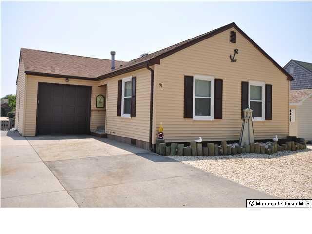 Property Photo:  91 Topsail Court  NJ 08721 