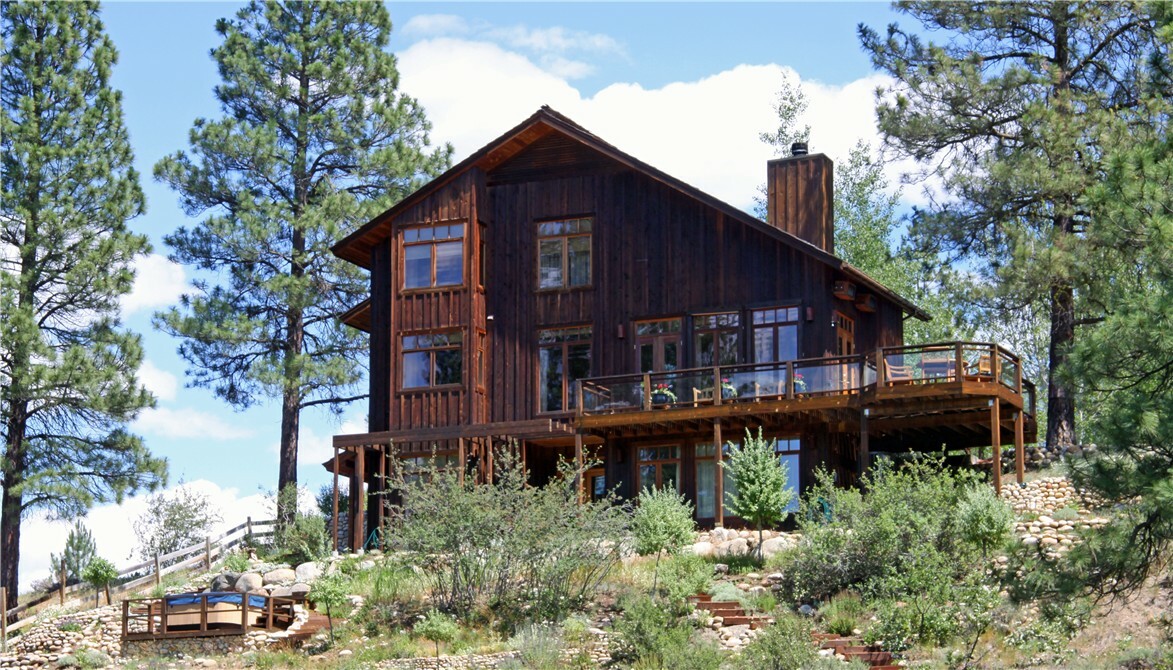 Property Photo:  17 River Rock Rd  WA 98862 