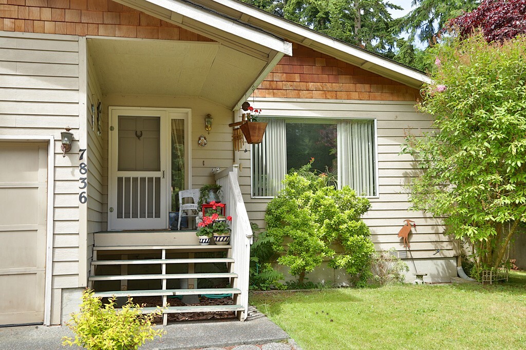 Property Photo:  7836 Blakely Ave  WA 98236 