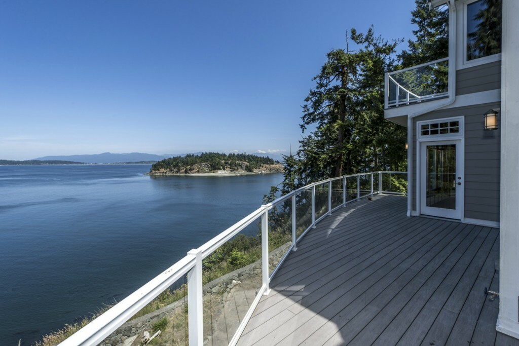 Property Photo: 7805 Evergreen Lane WA 98221