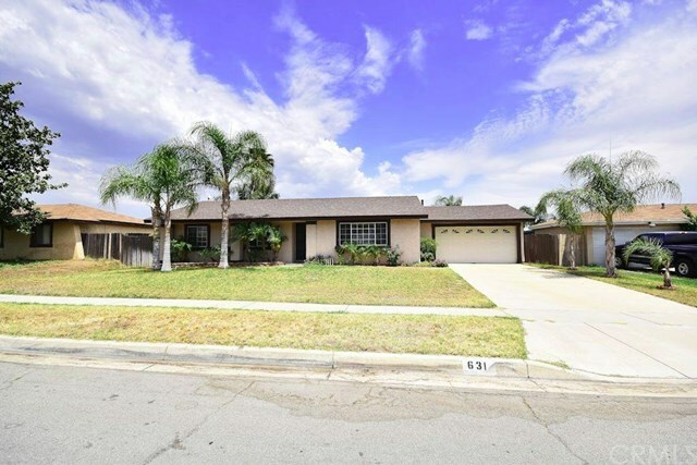 Property Photo:  631 S Spruce Avenue  CA 92376 