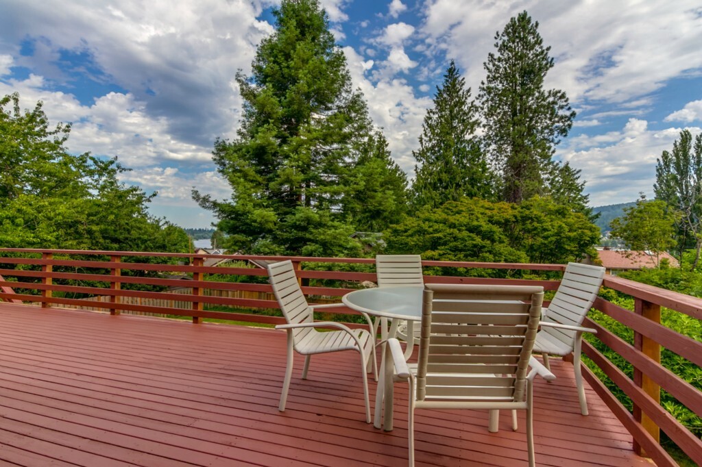 Property Photo:  4513 Lakeway Dr  WA 98229 