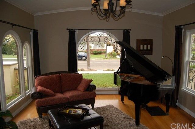 Property Photo:  296 Saint Joseph Avenue  CA 90803 