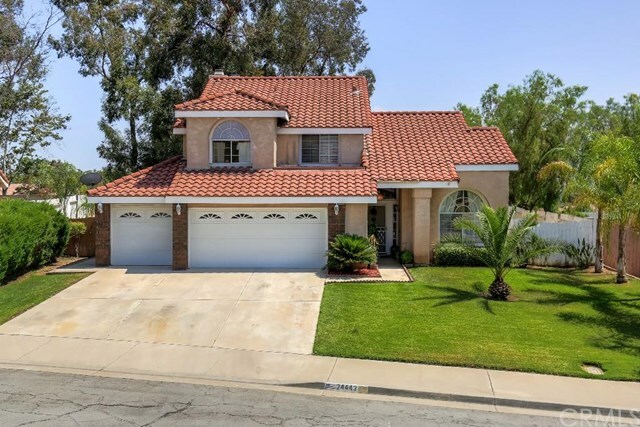 Property Photo:  24443 Robinwood Drive  CA 92557 