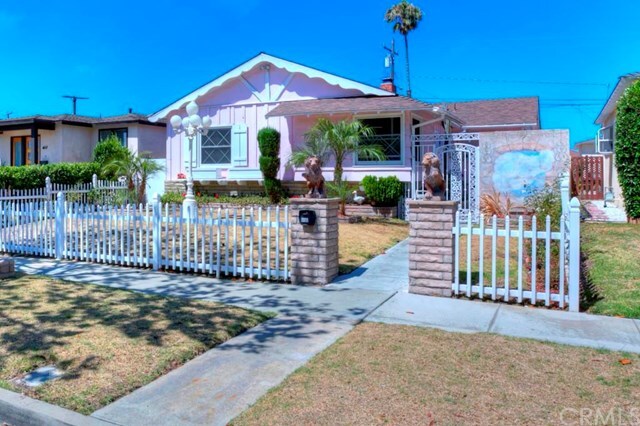 Property Photo: 409 N Paulina Avenue CA 90277