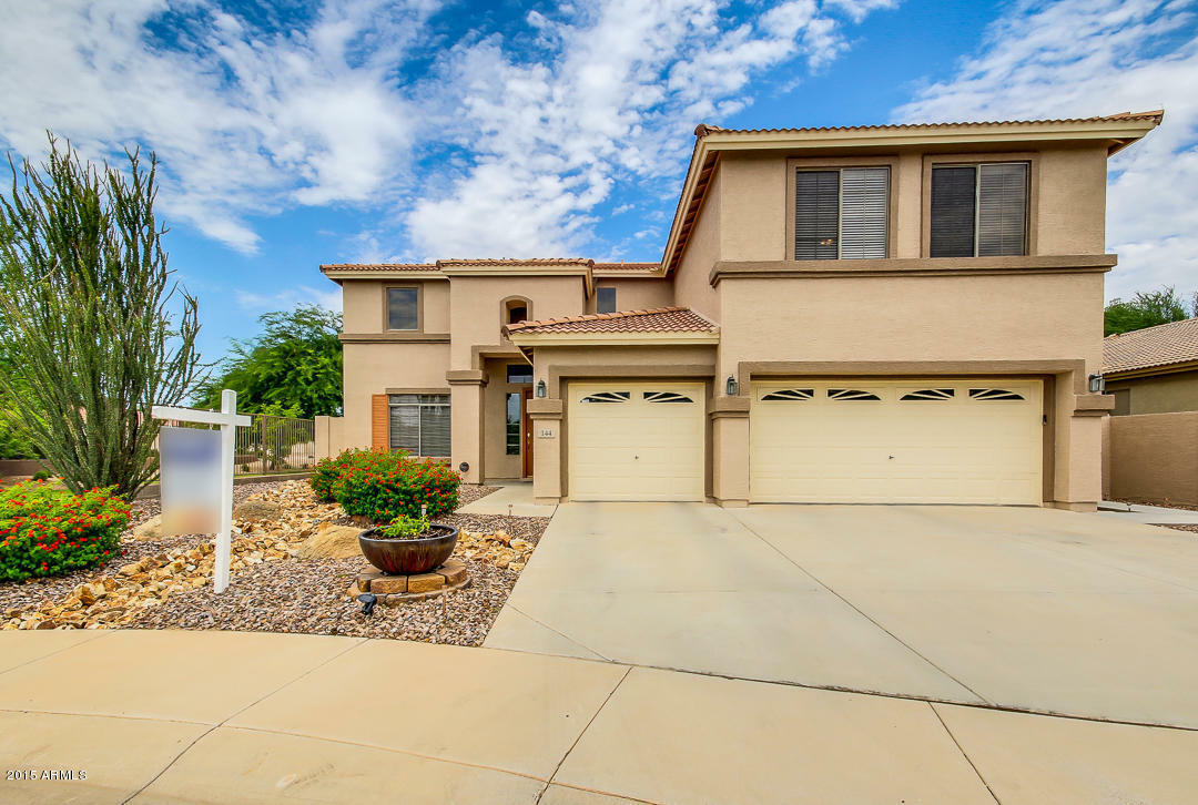 Property Photo:  144 W Teakwood Place  AZ 85248 