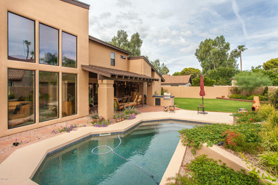 Property Photo:  328 W El Camino Drive  AZ 85021 