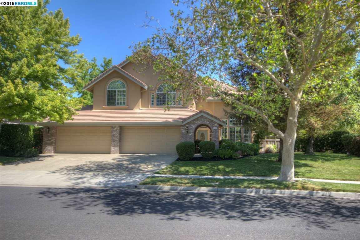 Property Photo:  600 Devonshire Loop  CA 94513 