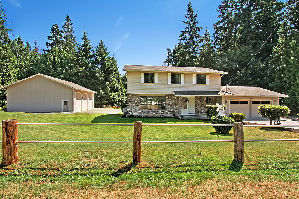 Property Photo:  15317 NE 201 St  WA 98072 