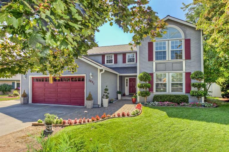 Property Photo: 2821 Seckel Court OR 97504