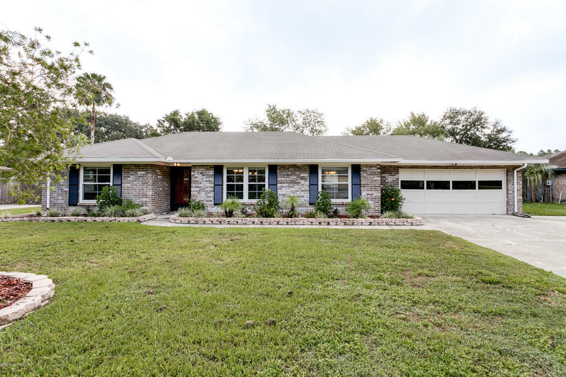 Property Photo:  801 Sandlewood Drive  FL 32065 