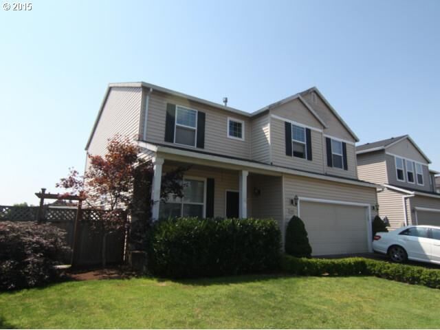 Property Photo:  464 Muirfield Ln  OR 97071 