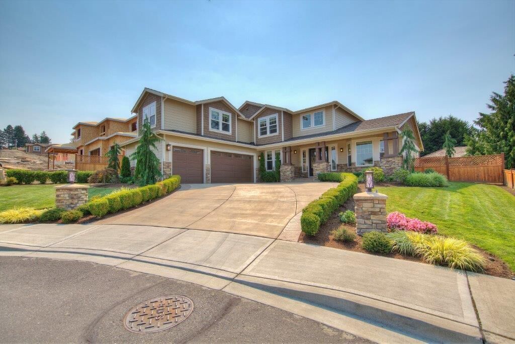 Property Photo: 619 SW 185th St WA 98166