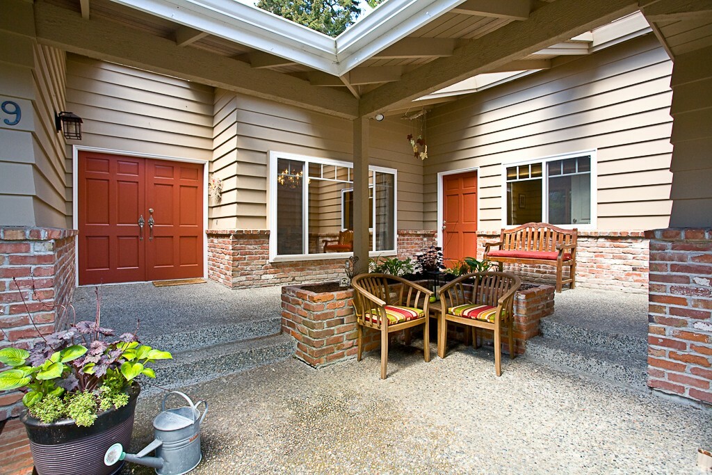 Property Photo:  17529 10th Ave NW  WA 98177 