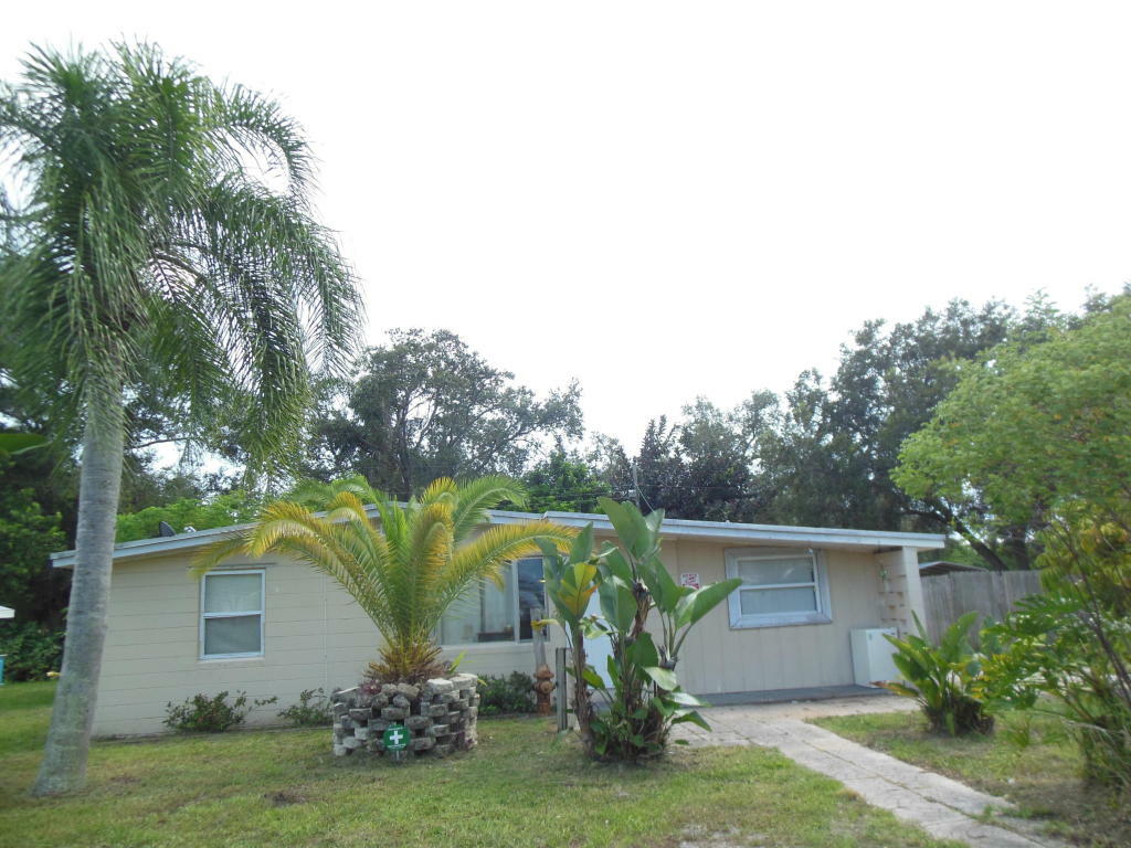 Property Photo:  349 Melton Drive  FL 34982 