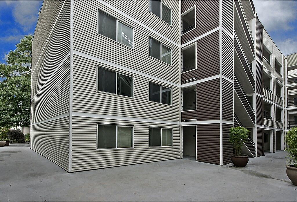 Property Photo:  1311 12th Avenue S G201  WA 98144 