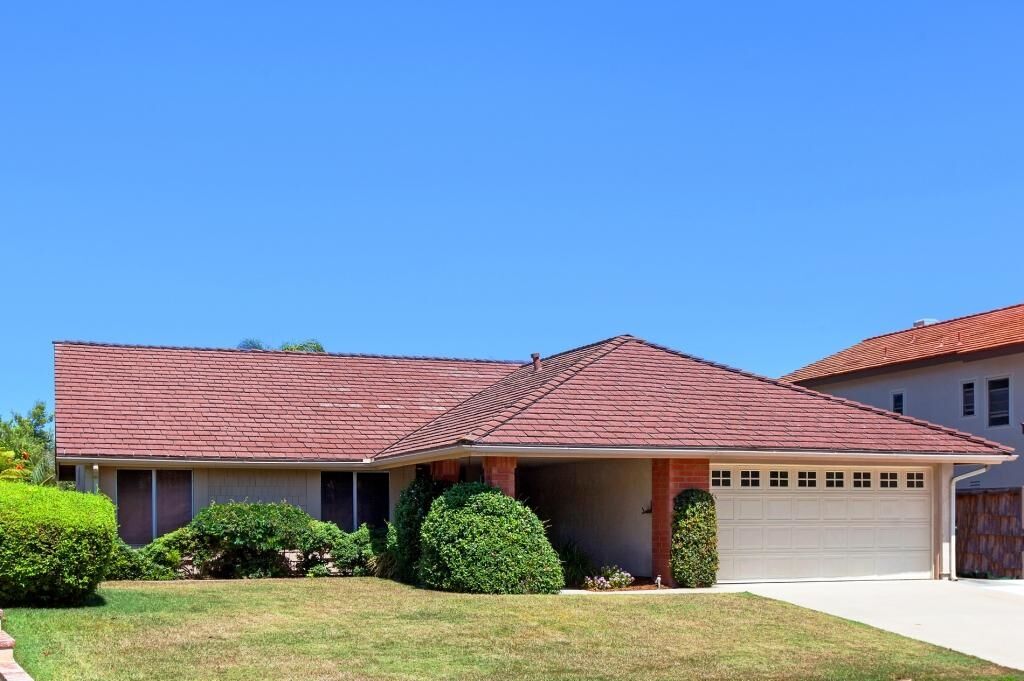 Property Photo:  2416 La Pluma Lane  CA 92009