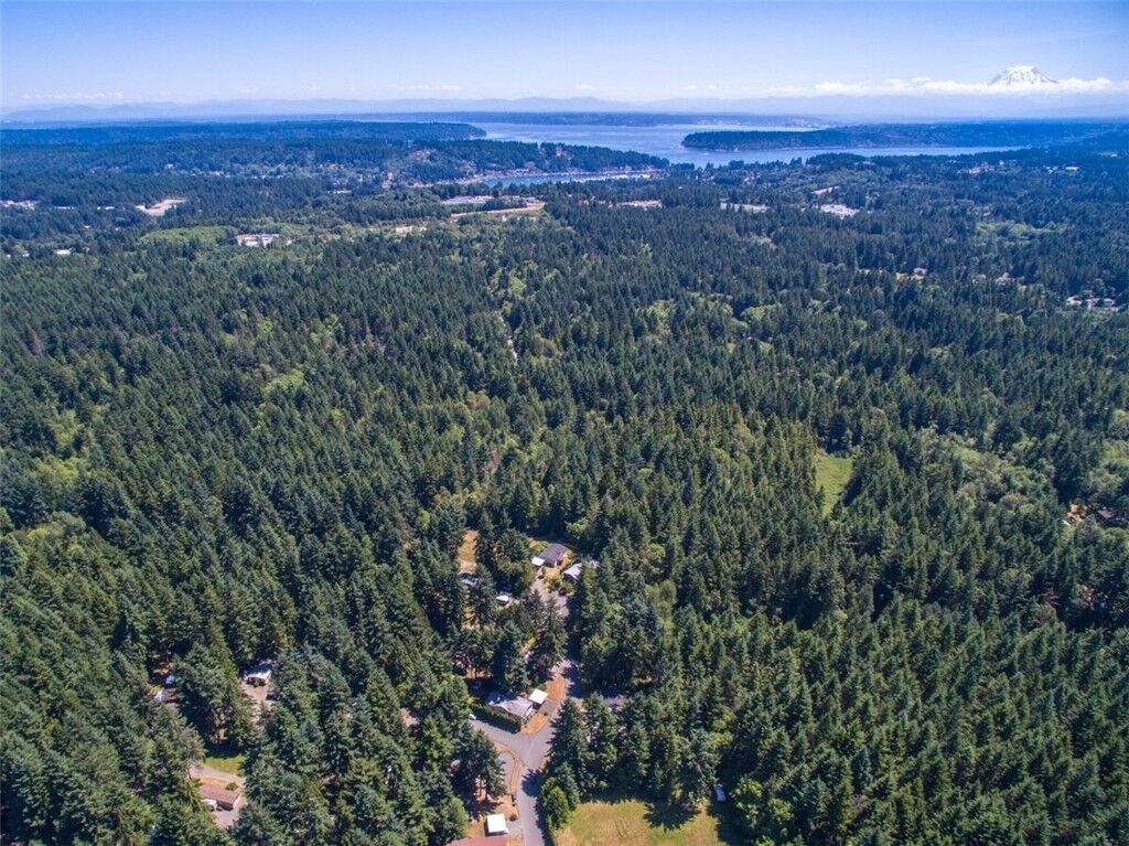 Property Photo:  9111 66th Ave NW  WA 98332 