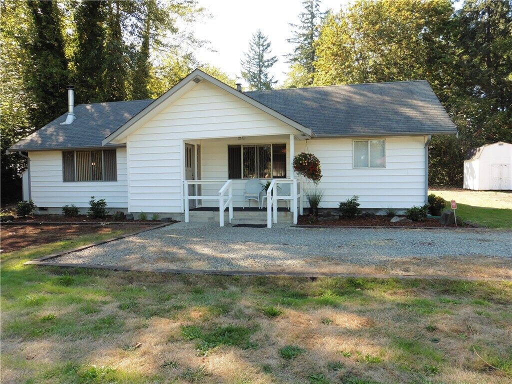 Property Photo:  9214  234th Avenue E  WA 98321 