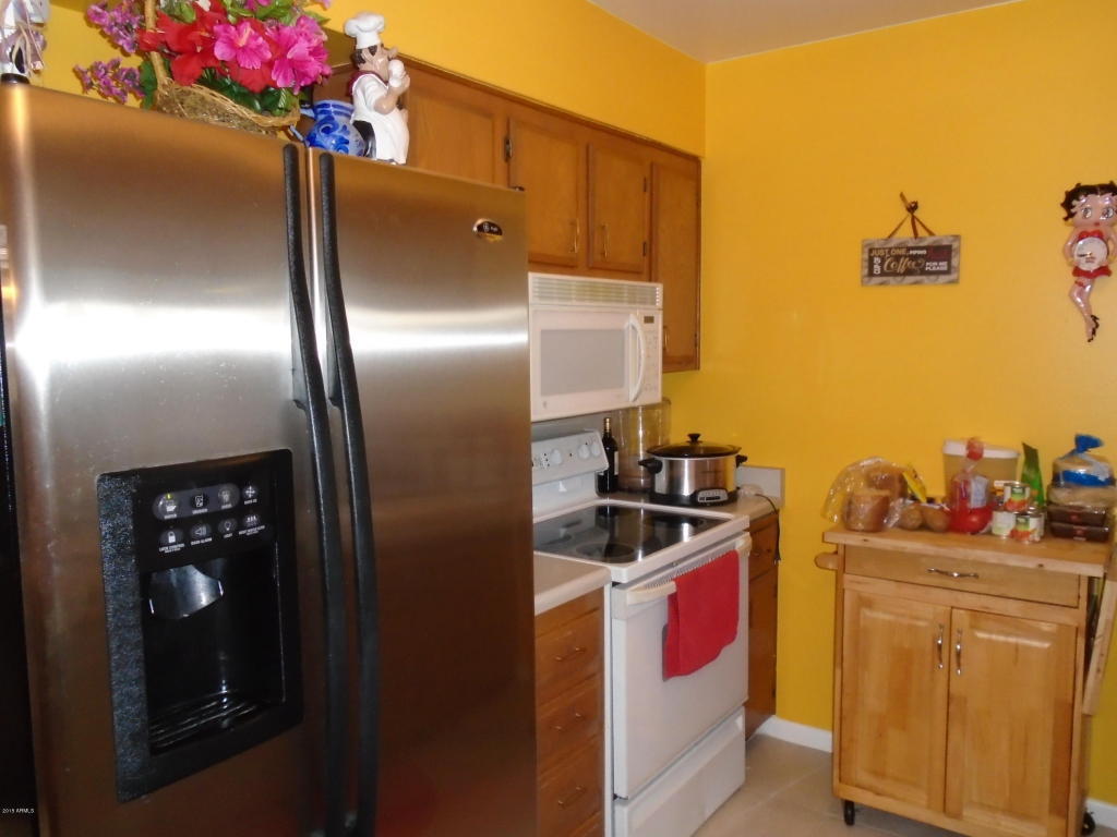 Property Photo: 10855 W Thunderbird Boulevard AZ 85351
