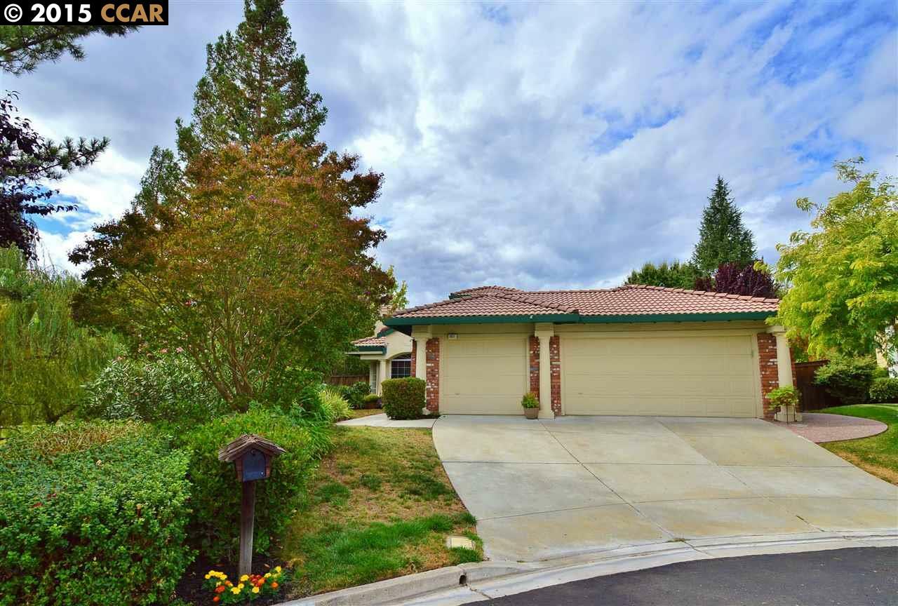 Property Photo:  651 Crystal Springs Ct  CA 94506 