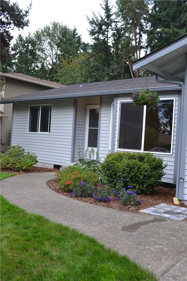 Property Photo:  1821 SW 352nd Place  WA 98023 