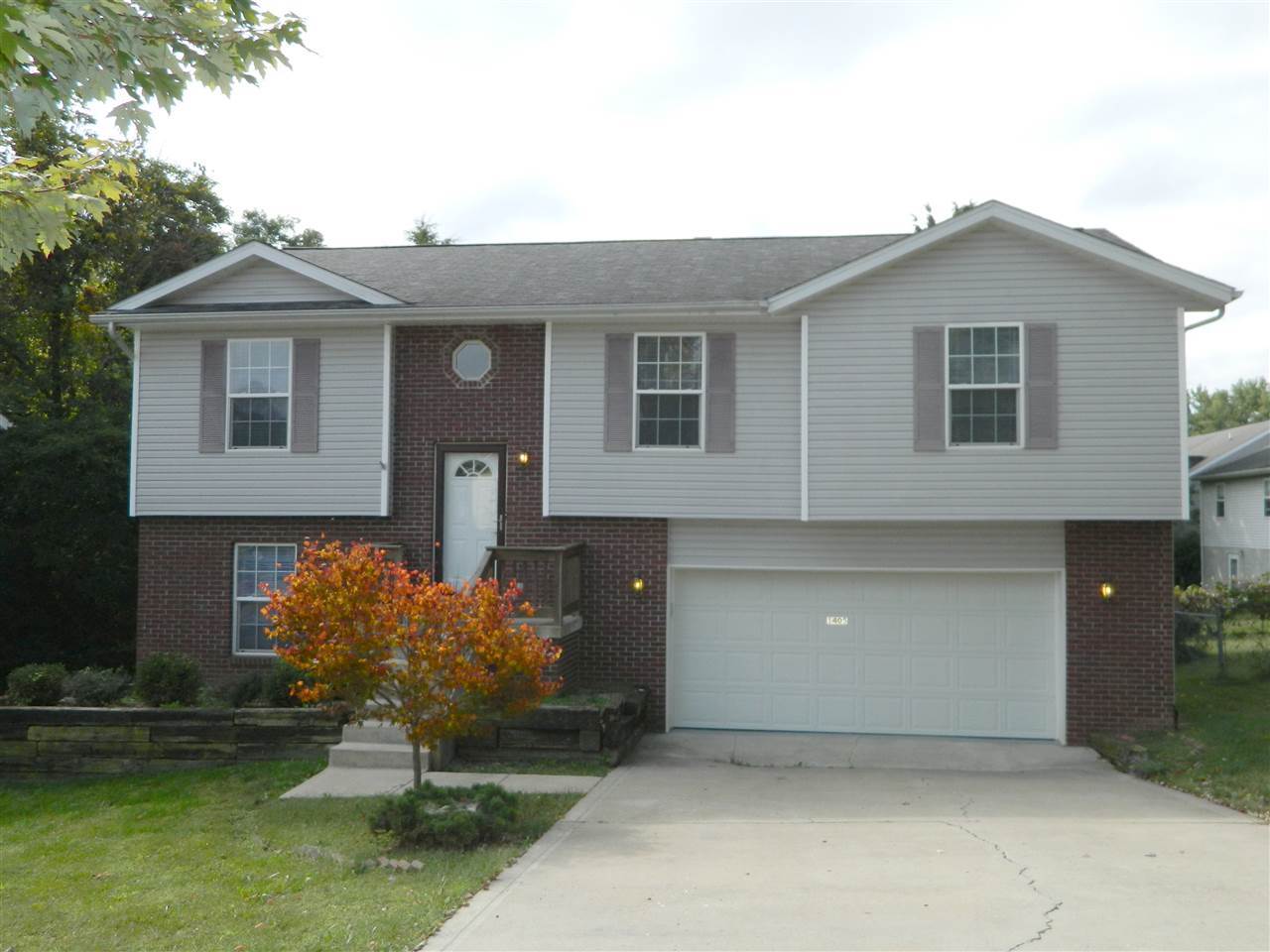 Property Photo:  1405 W Woodhill Drive  IN 47403 