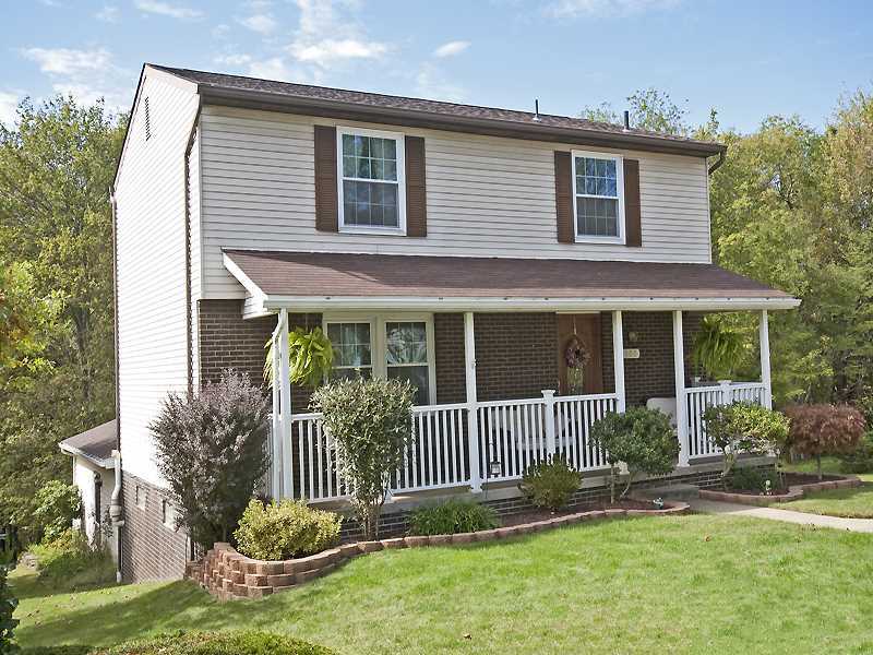 Property Photo:  500 Moonridge Drive  PA 15042 