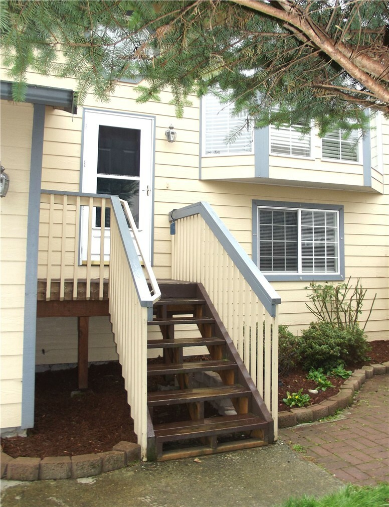 Property Photo:  12409 57th Dr NE  WA 98271 