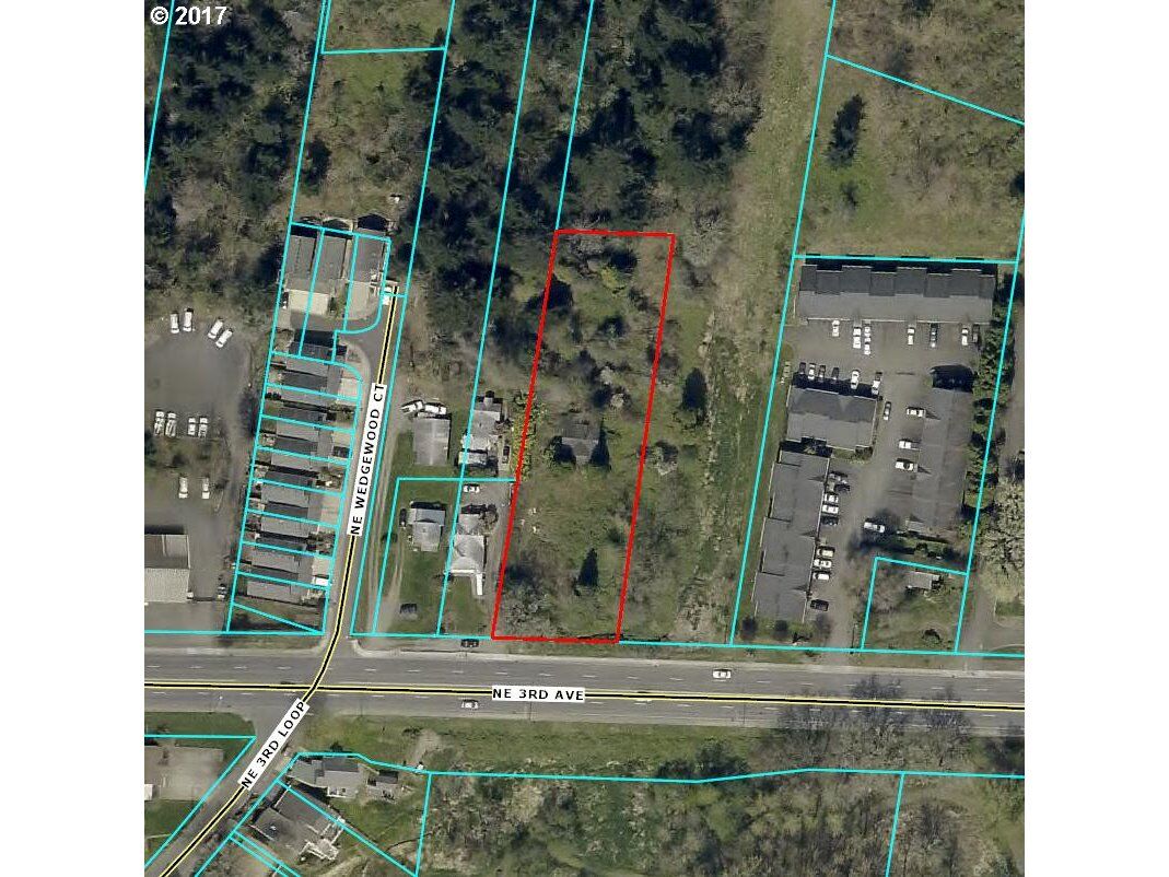 Property Photo:  2531 NE 3rd Ave  WA 98607 