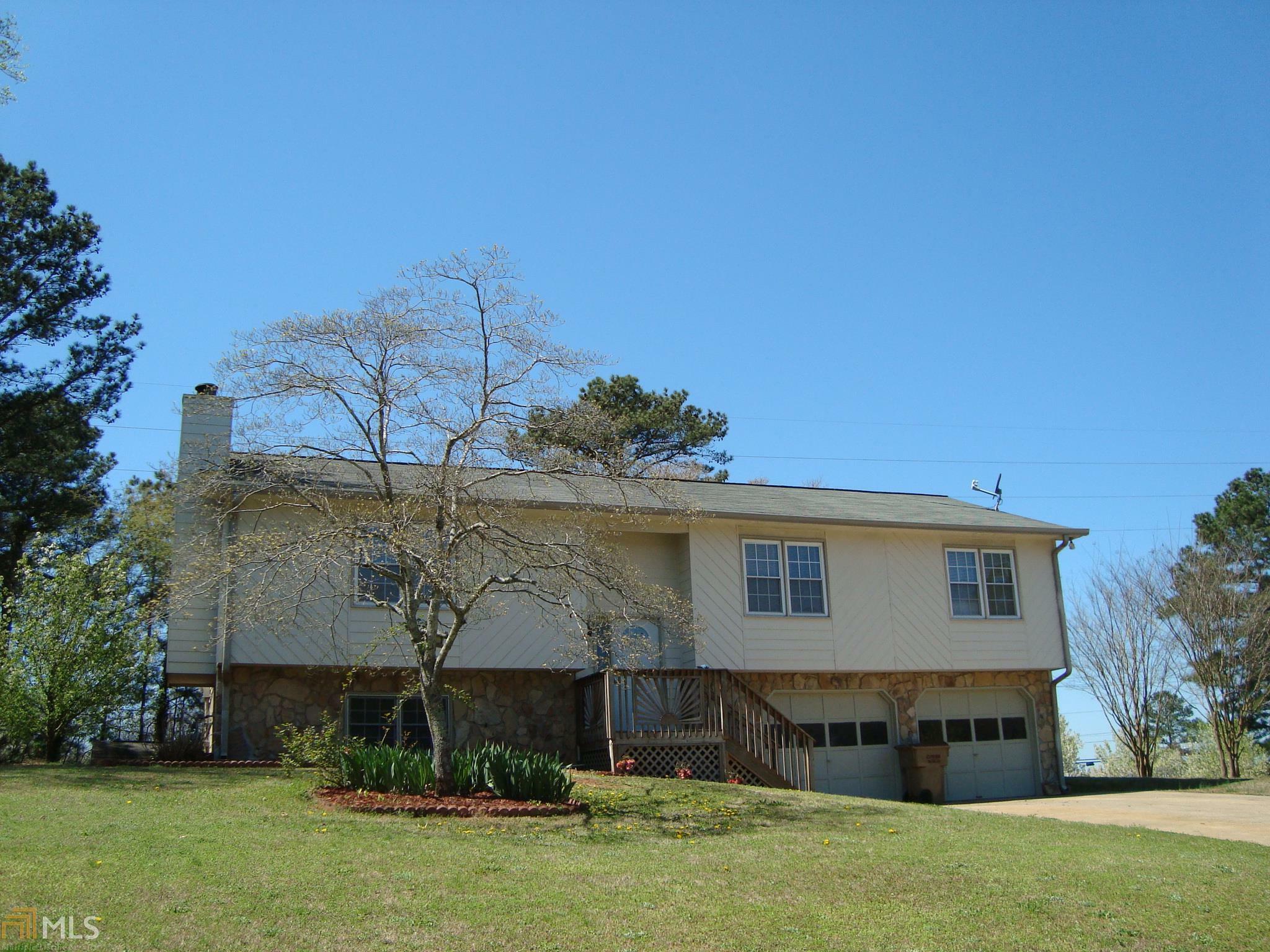 Property Photo: 600 Victoria Ln GA 30189