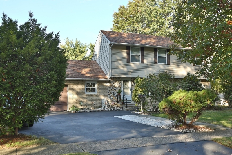 Property Photo:  851 Alden Rd  NJ 07652 