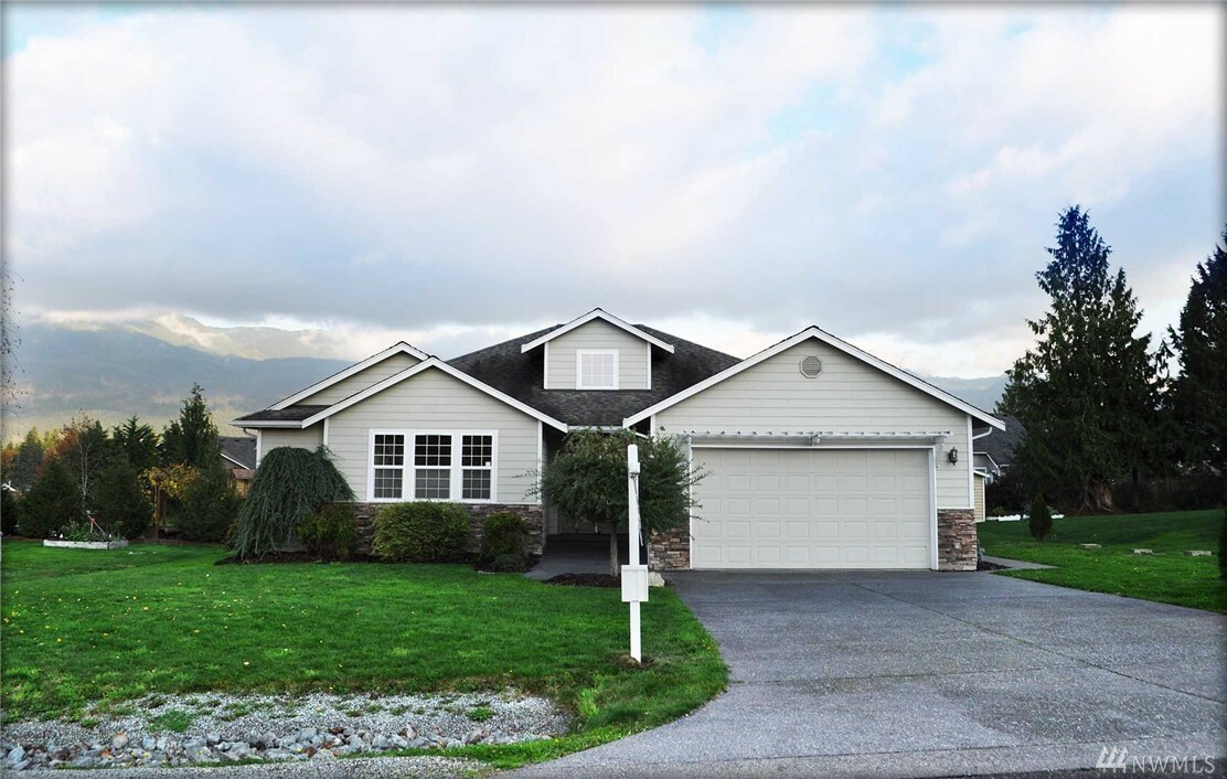 Property Photo: 17193 River Rock Rd WA 98274