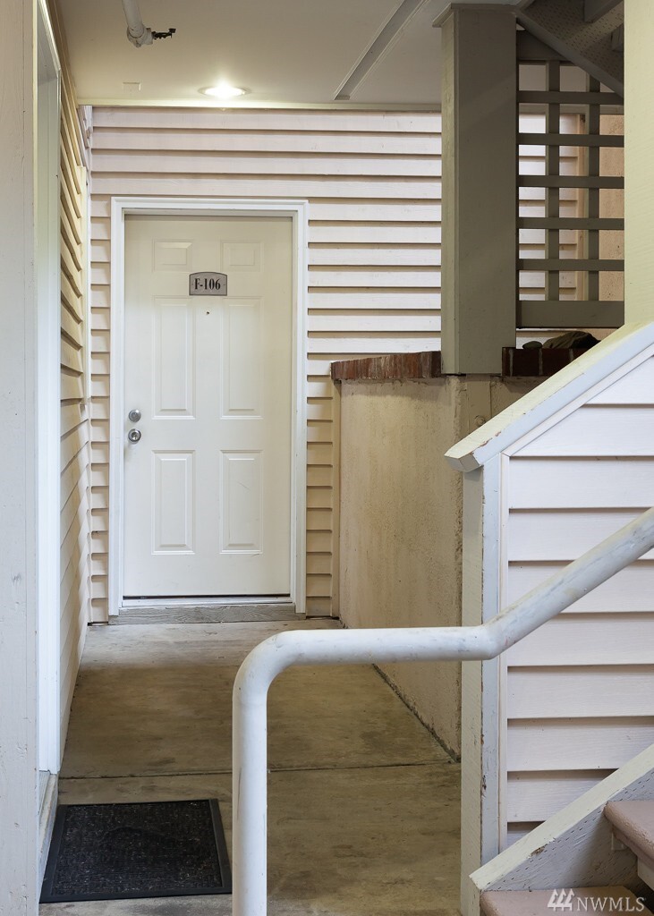 Property Photo:  16019 Waynita Wy NE F106  WA 98011 