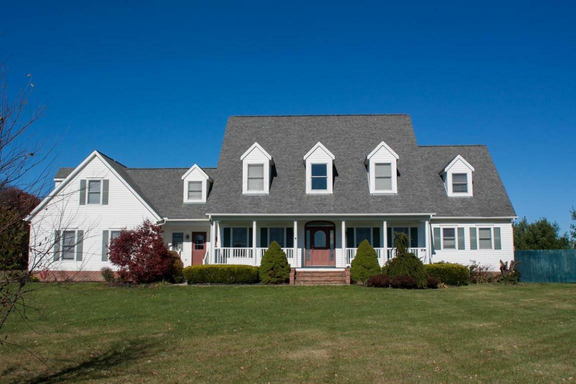 Property Photo: 486 Bickel Church NW Road OH 43105