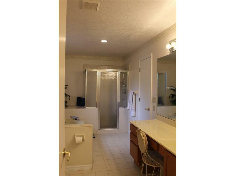 Property Photo:  10129 Lone Tree Lane  FL 32836 