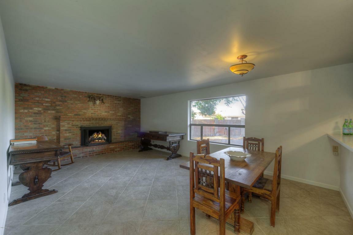 Property Photo: 2108 E Colgate Drive AZ 85283