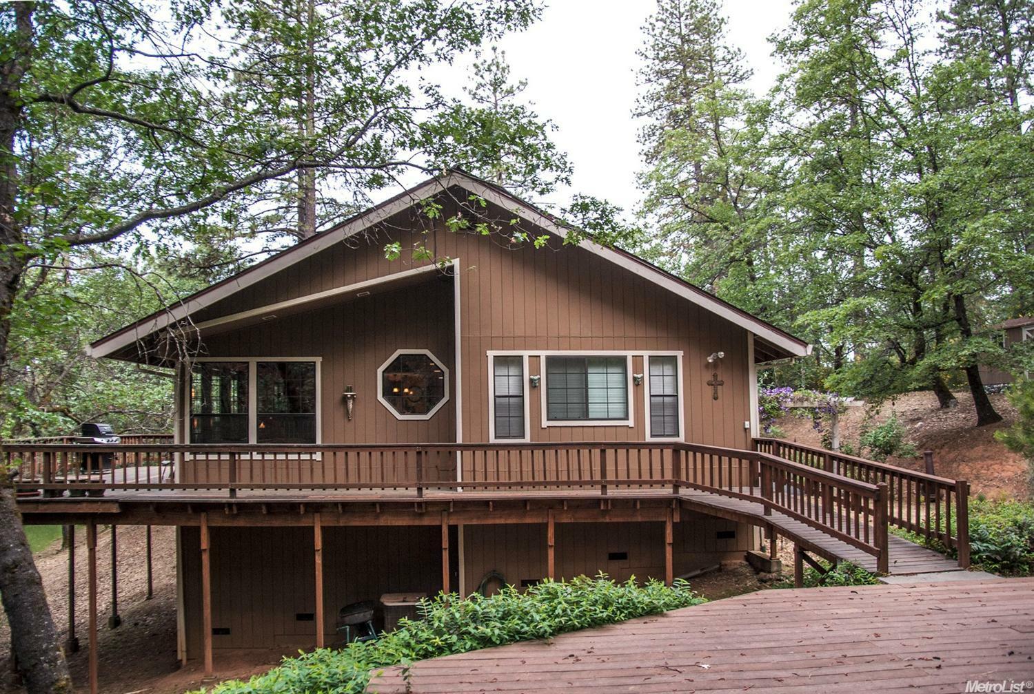 Property Photo: 1310 Sierra Oak Lane CA 95713