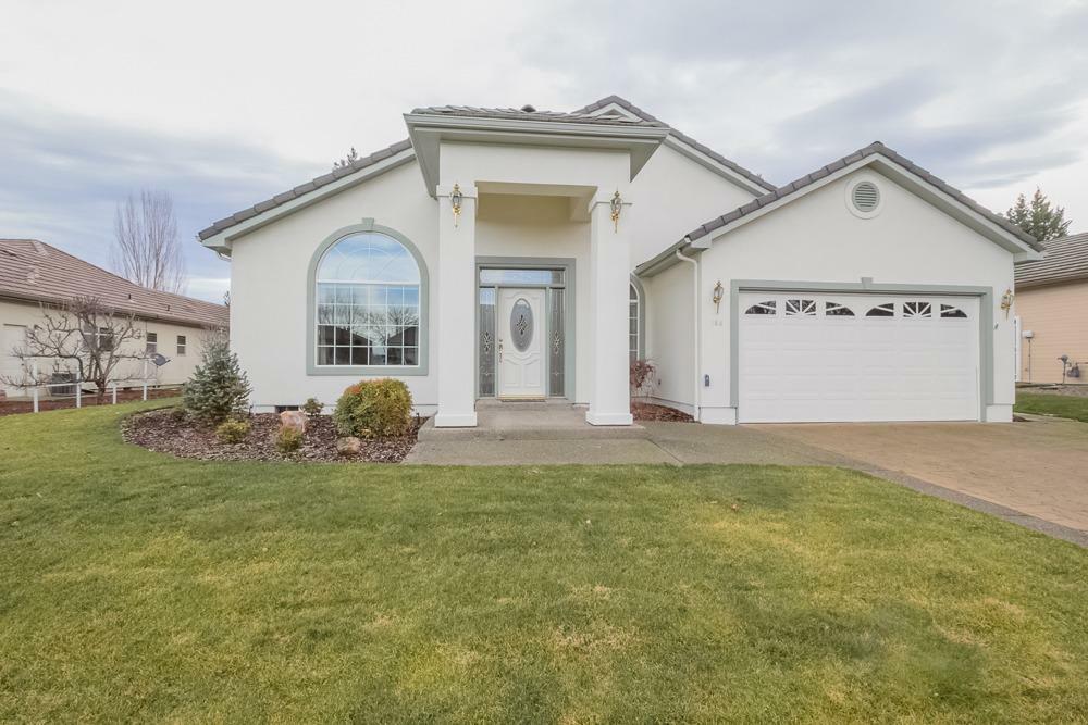 Property Photo: 188 Princeville Drive OR 97524