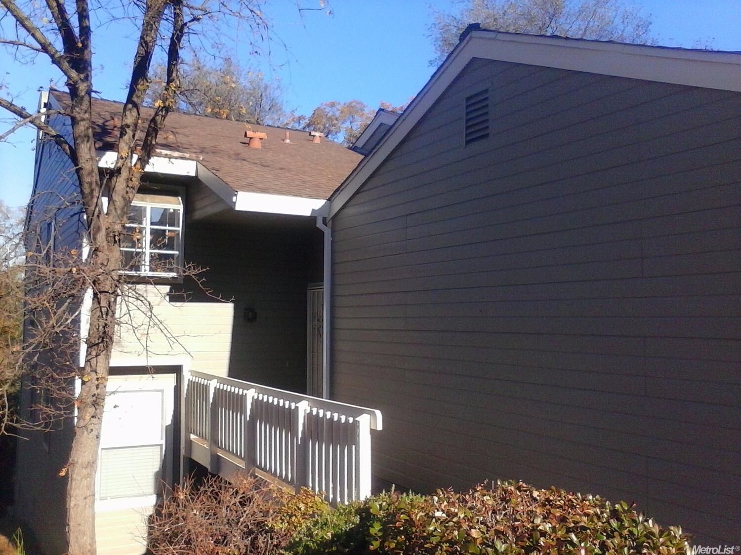 Property Photo: 222 Live Oak Circle CA 95678