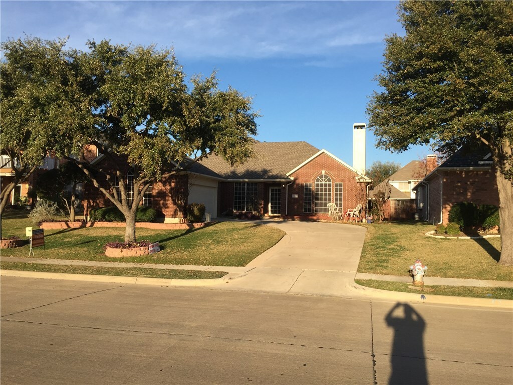 Property Photo: 5908 Heron Cove Lane TX 75056
