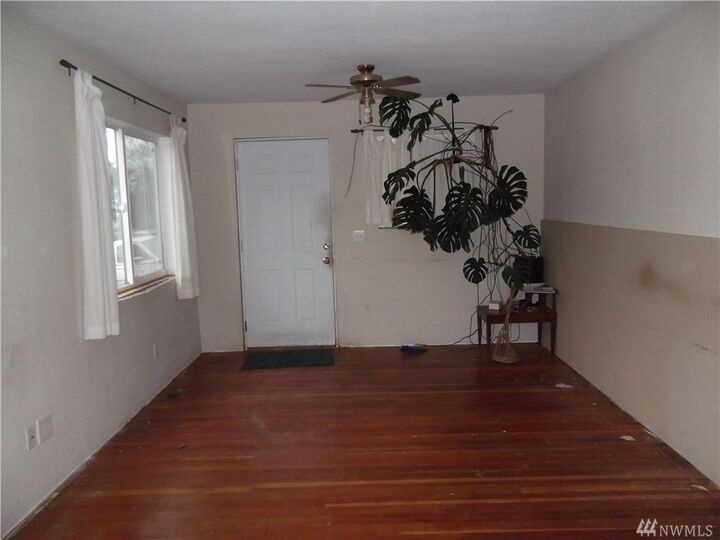 Property Photo:  6017 S Alder St  WA 98409 