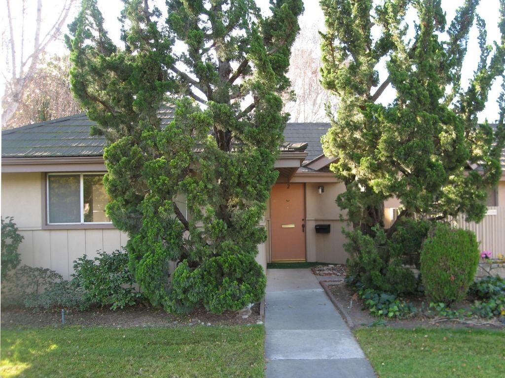 Property Photo: 310 Moreton Bay Lane 2 CA 93117