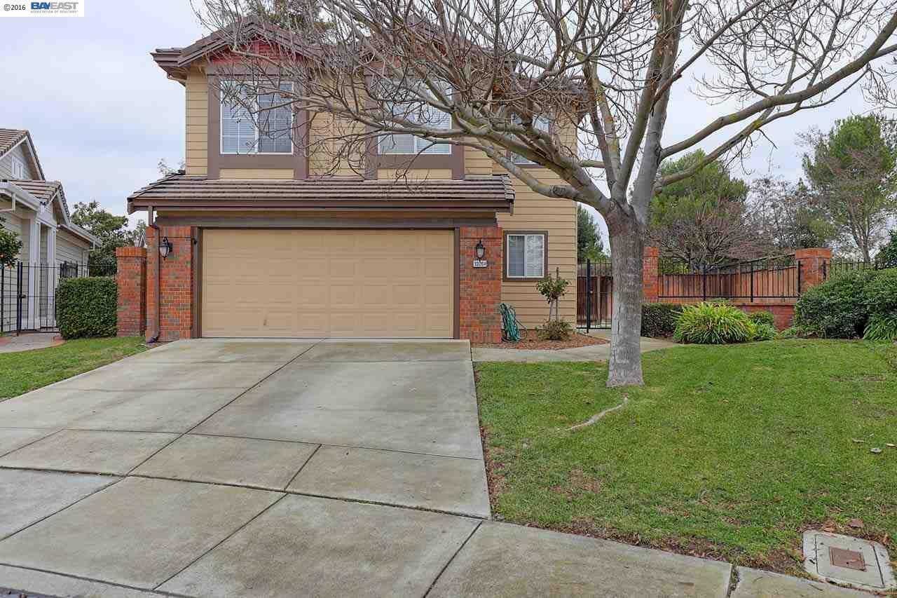 Property Photo:  33264 Jamie Cir  CA 94555 