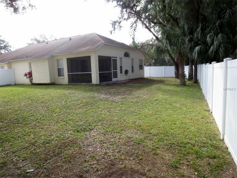 Property Photo:  11805 Acorn Woods Terrace  FL 34202 