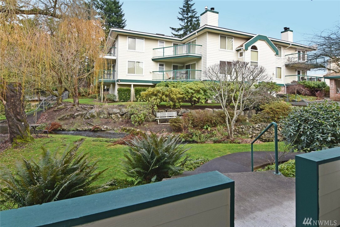 Property Photo:  603 7th Ave N A101  WA 98020 